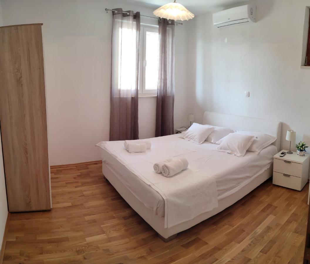 פודסטראנה Apartments Villa Anna מראה חיצוני תמונה
