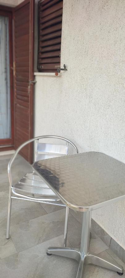 פודסטראנה Apartments Villa Anna מראה חיצוני תמונה