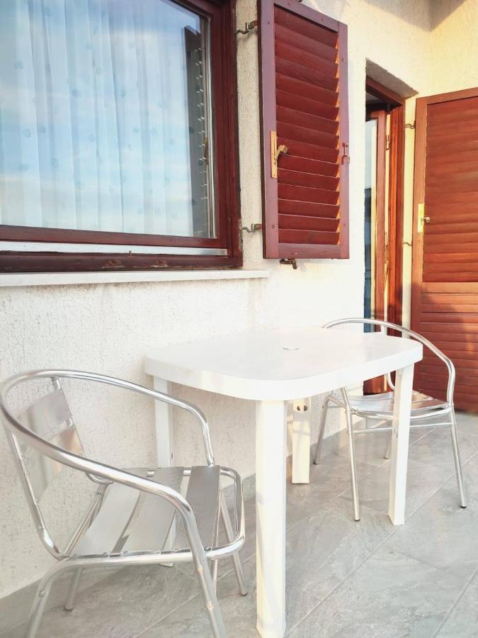 פודסטראנה Apartments Villa Anna מראה חיצוני תמונה