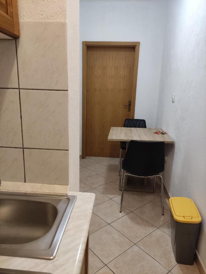 פודסטראנה Apartments Villa Anna מראה חיצוני תמונה